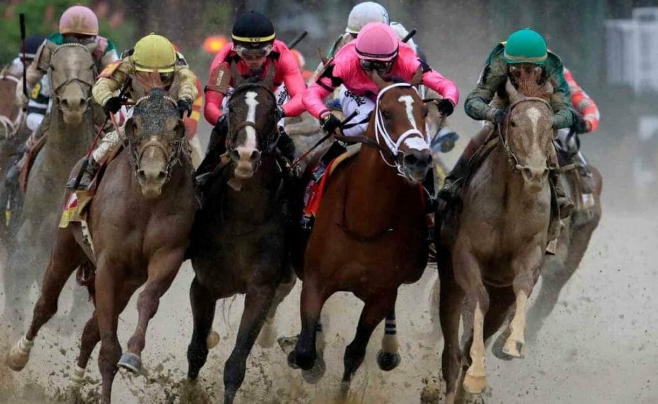 Horse racing in rain and mud at the 2019 Kentucky Derby
