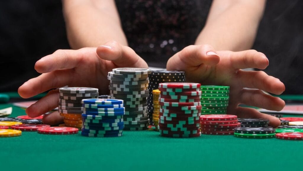 When To Shove in Poker (Going AllIn) BetMGM
