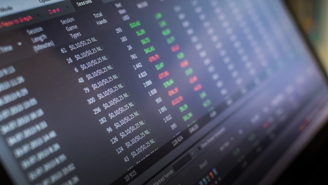 Poker statistics on the laptop screen